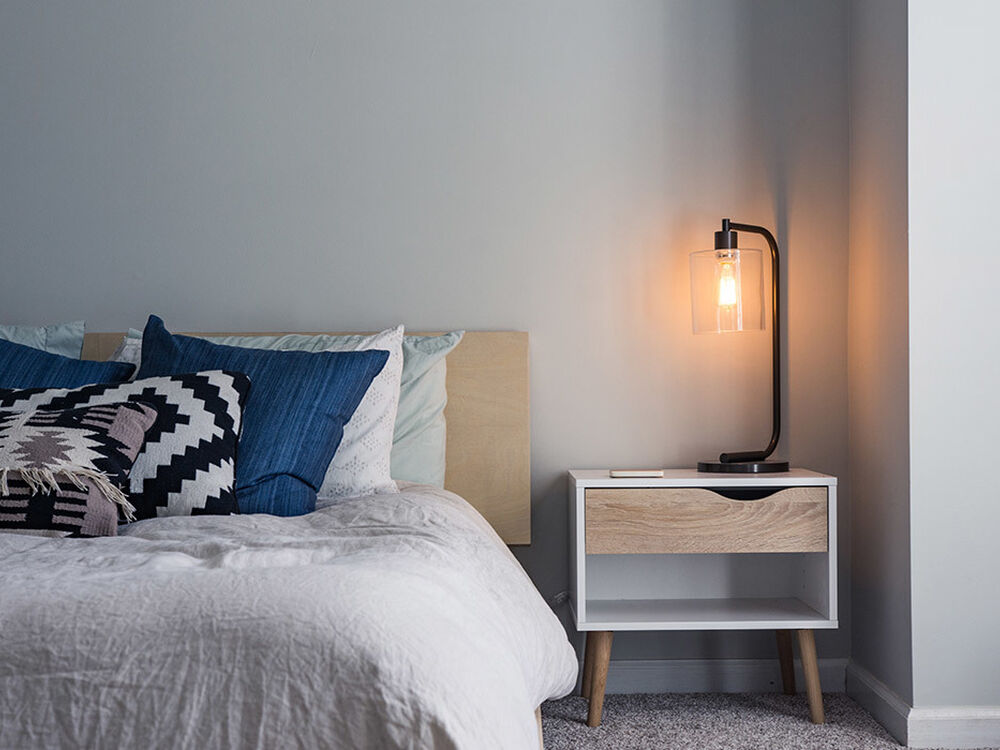 How-to-sleep-better-at-night 100% Pure New Zealand Honey